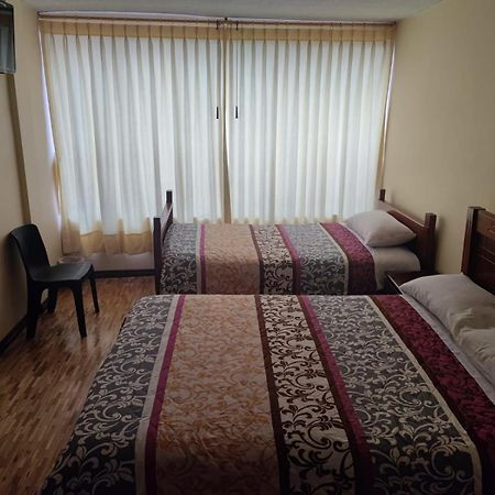 Hostal El Confort Quito Norte エクステリア 写真