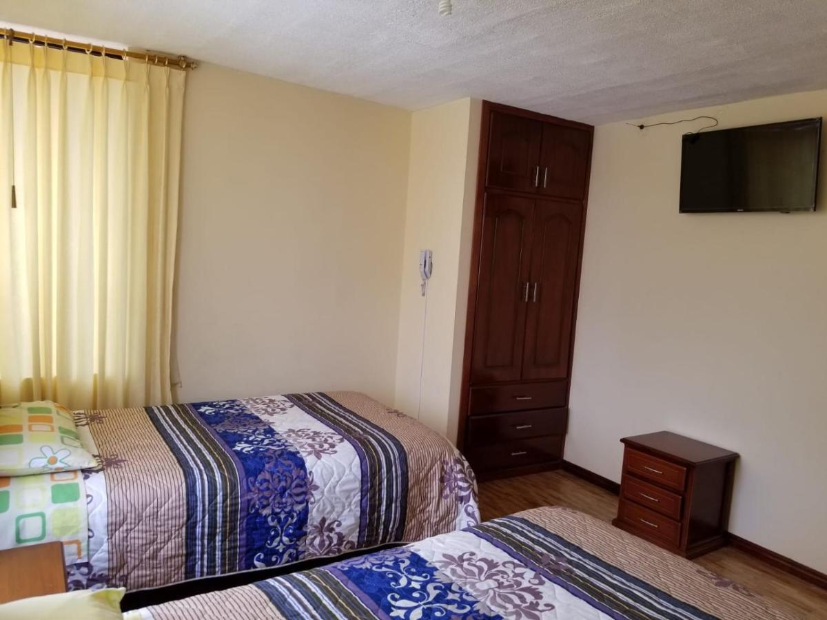 Hostal El Confort Quito Norte エクステリア 写真