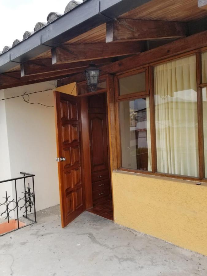 Hostal El Confort Quito Norte エクステリア 写真